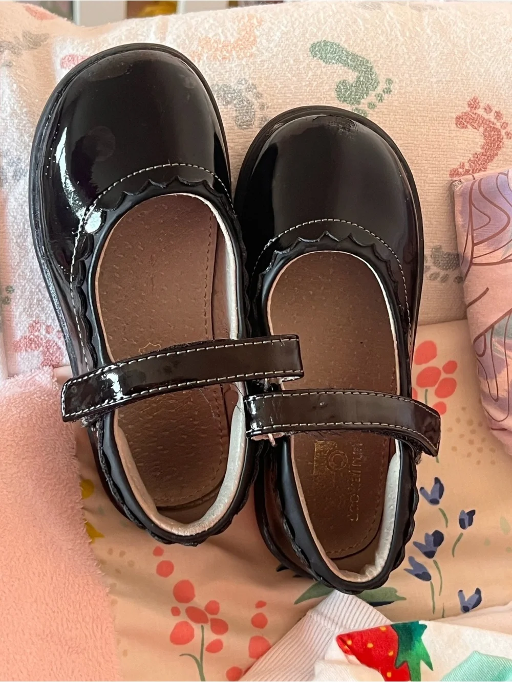 See Kai Run Girls Black Patent Mary Jane Shoes